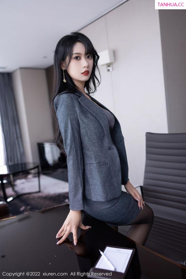 林子遥  [XiuRen]高清写真图 2022.09.13 No.5575 林子遥第24张图片